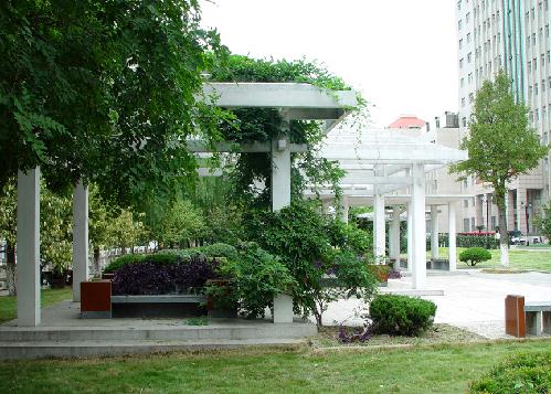  p>扬州大学法学院位于 a href="#" data-lemmaid="980687">扬州大学