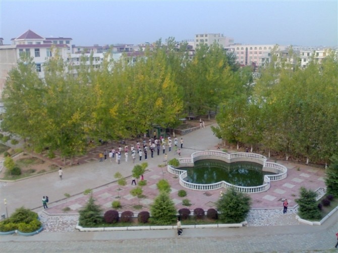  p>江西省兴国第三中学(xingguo no.