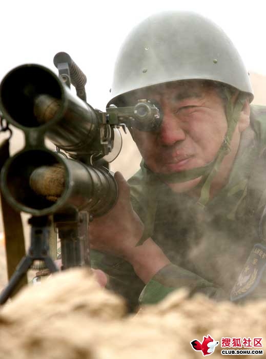 fhj01式62毫米防化单兵火箭