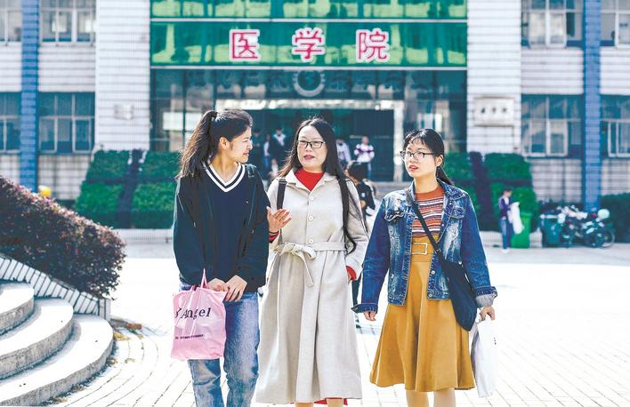  p>蔡佳丽,湖北省孝感市安陆妇幼保健院超声科主任, a target="_blank