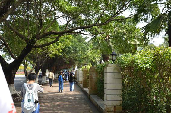  p>珠海市第三中学原为职业中学,创办于1983年.