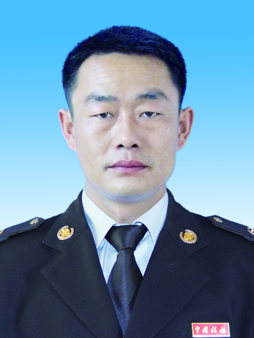 data-id="smuzeejamhpp">郭扎根,男,汉族,1974年4月出生,内蒙古清水河