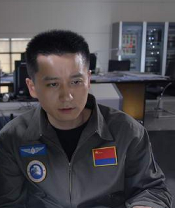 《 a target="_blank" href="/item/鹰隼大队/2110225" data-lemmaid=