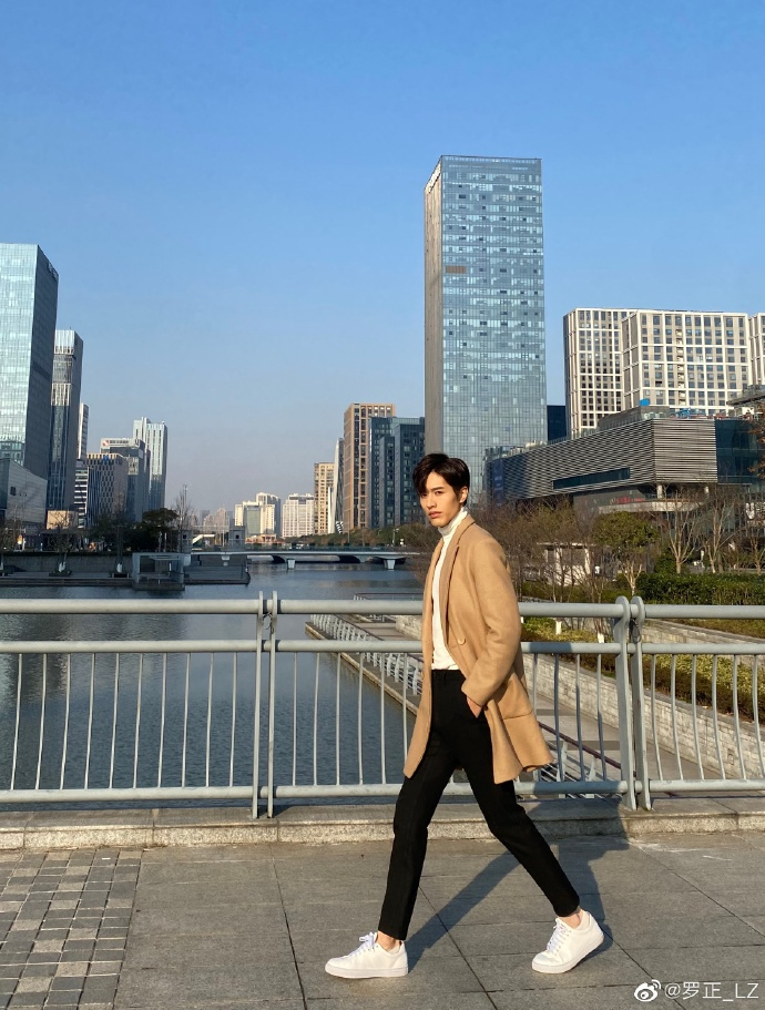 罗正（中国内地男歌手、演员）_百度百科
