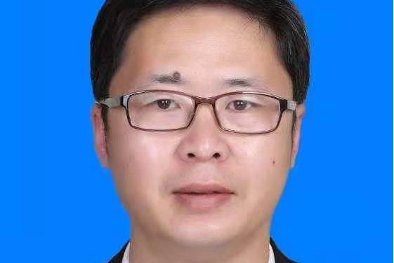  p>范迎春,现任河北省邢台市隆尧县人民政府副县长. /p>