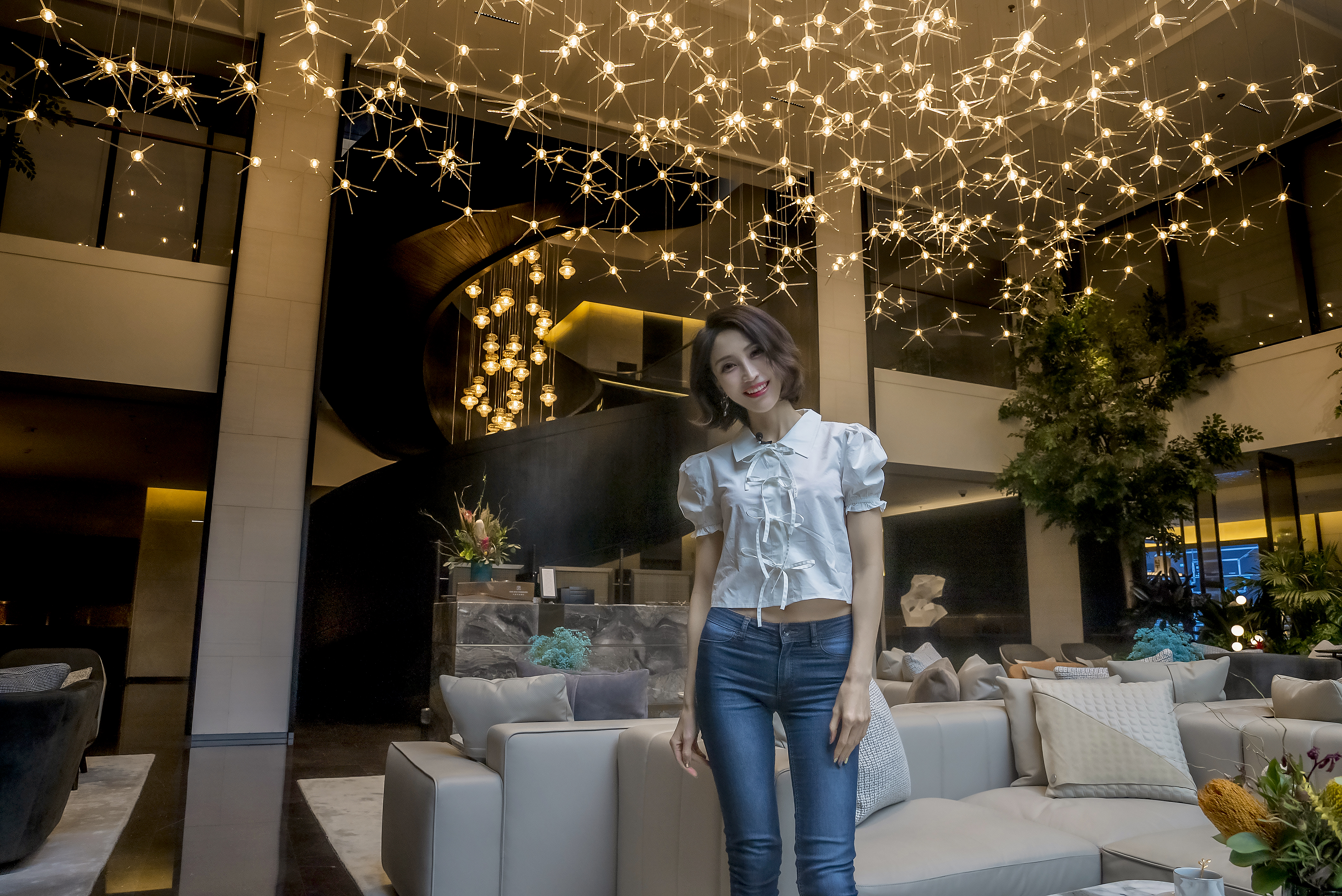 id="19730924">百家号 /a>, a target="_blank" href="/item/洋房姐姐