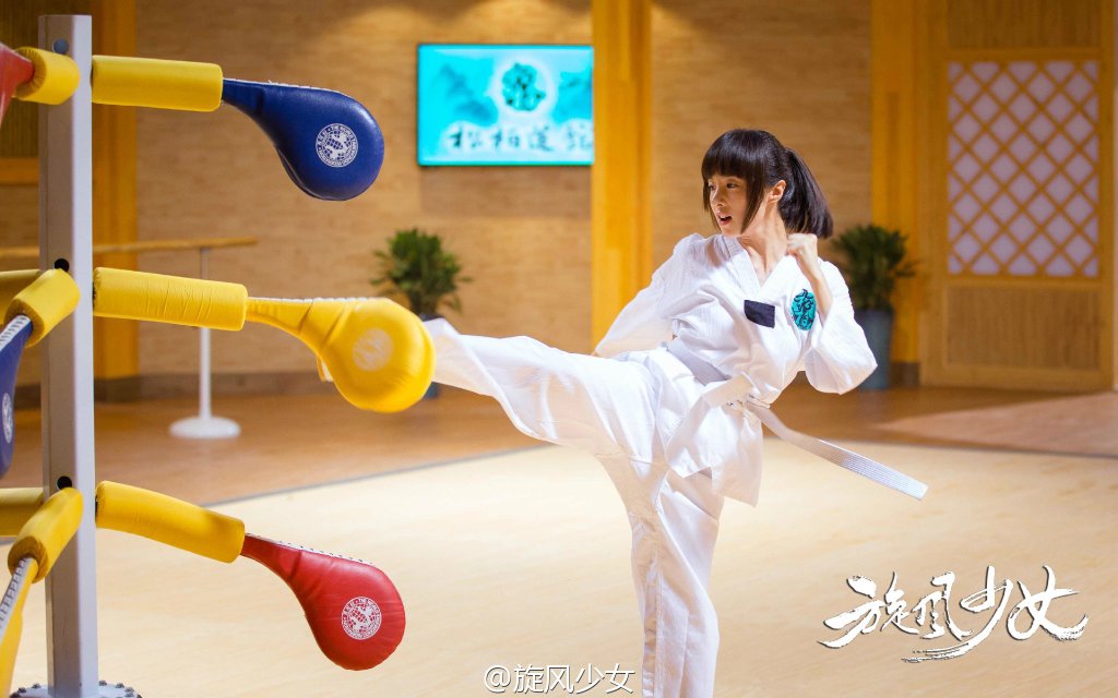 电视剧《 a target="_blank" href="/item/旋风少女/16183458" data