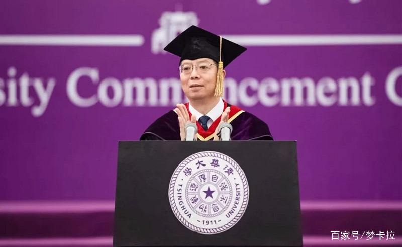 清华大学校长5年送给新生5本书，但只有这一本，是科普读物_百科TA说