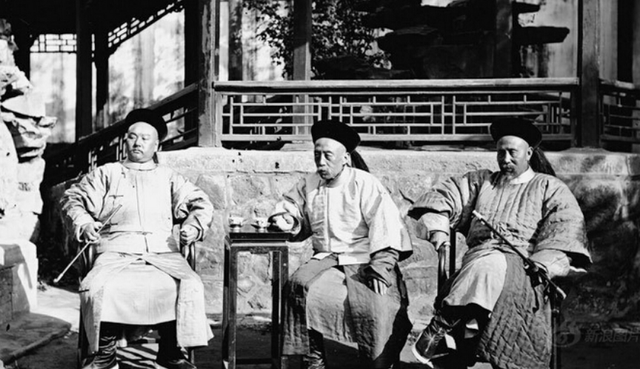 奕劻：晚清最贪的铁帽子王能力差却权倾朝野，溥仪骂他断送清朝_百科TA说
