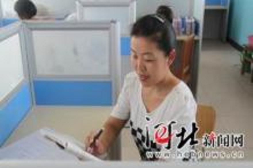  p data-id="sshk9iitzvkh">乔卓英,大学本科,高邑县第一中学教师