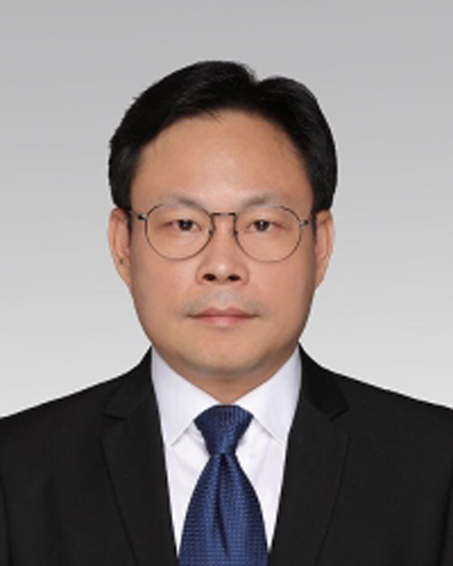 1973年10月出生,浙江 a target="_blank" href="/item/永嘉/16583"