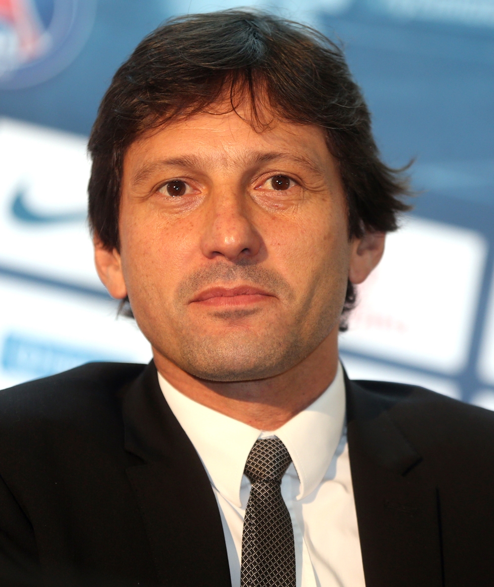  p>莱昂纳多·纳西蒙多·德·阿拉约(leonardo nascimento de araújo