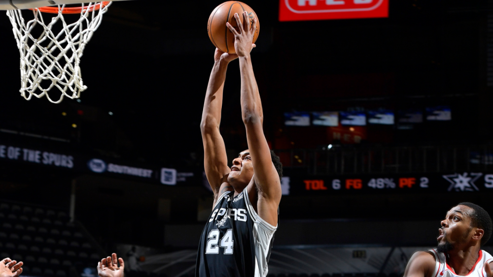  p data-id="gnbhd7bojb">德文·瓦塞尔(devin vassell),2000年8月23