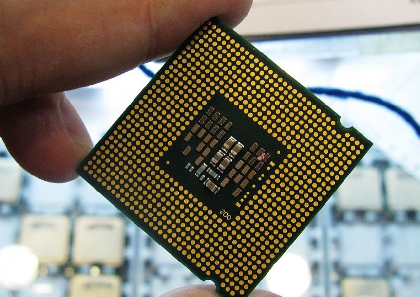intel 酷睿2四核 q8200s(散)