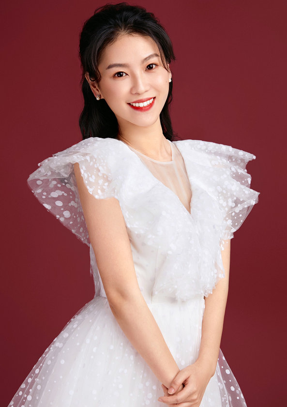  p>徐雪,1990年1月出生,中国内地主持人,毕业于华东师范大学 sup data