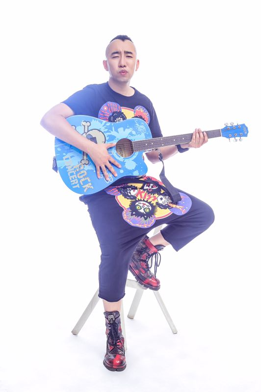 qzeu">马博,男,1984年3月16日出生,策划人,音乐制作人,中国内地男歌手