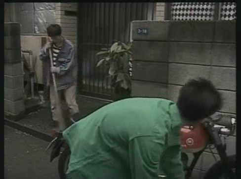 是日本地下实验电影《 a target="_blank" href="/item/豚鼠系列