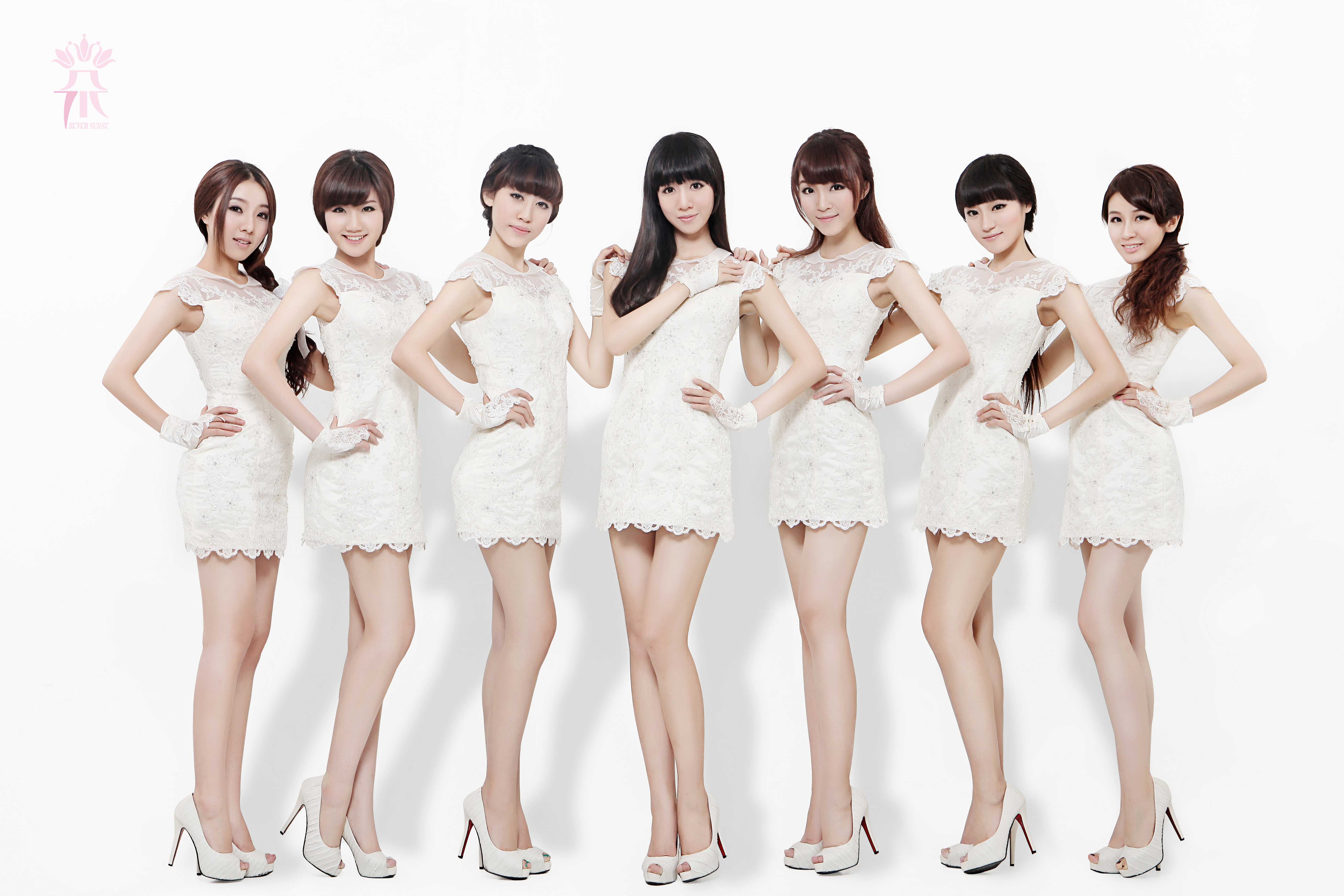  p data-id="gnwwsbadib">七朵组合,中国内地女子演唱组合,由 a