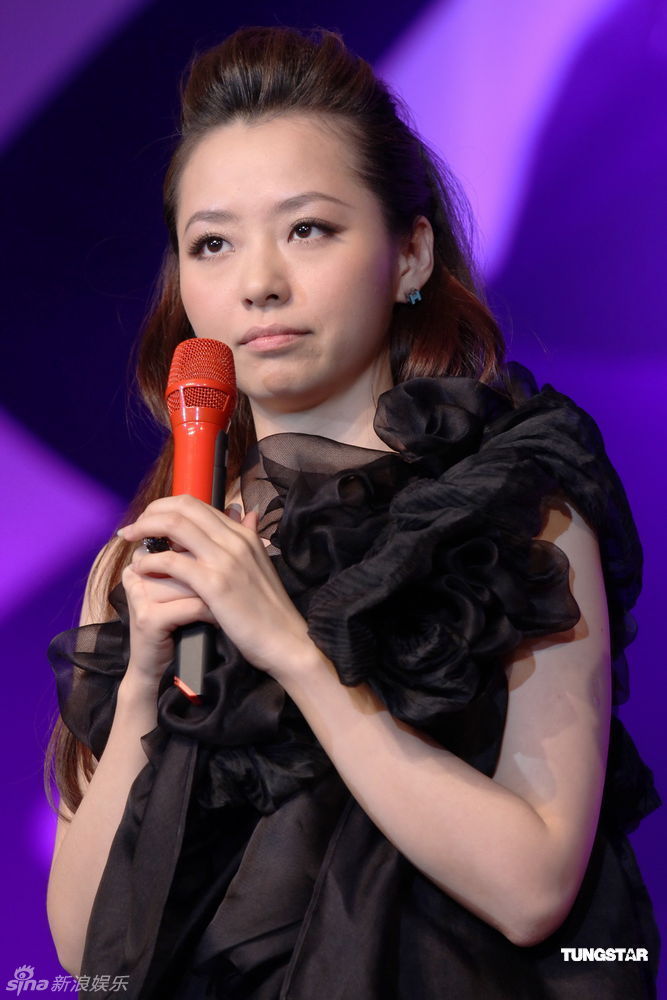 张靓颖