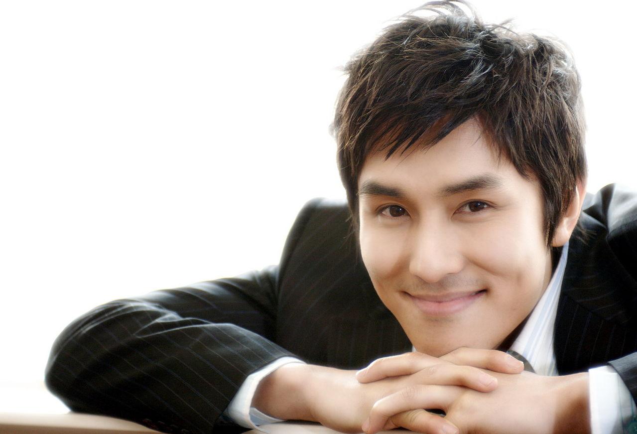  p>金东万,本名 a href="#">金烔完 /a>,韩