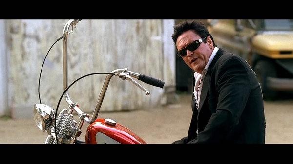  p data-id="gnazkwg6jc">2011日本科幻电影《地狱骑士》,讲述了濒临