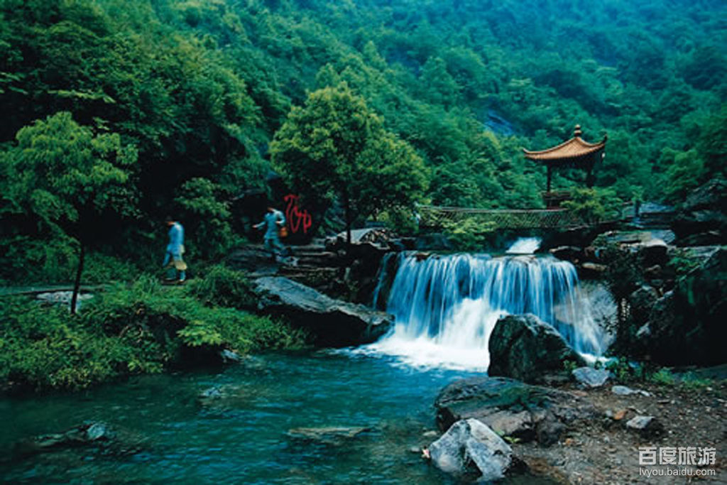  p>琴溪香谷风景区地处桐庐东北与富阳接壤的琴溪村境内,离 a target=