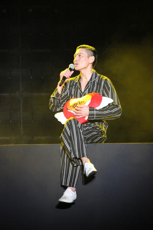  p>刘德华(andy lau),1961年9月27日出生于中国香港,籍贯广东新会