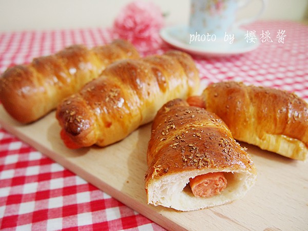 火腿肠面包卷