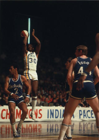  p>乔治·麦金尼斯(george mcginnis),1950年8月12日出生于美国 a