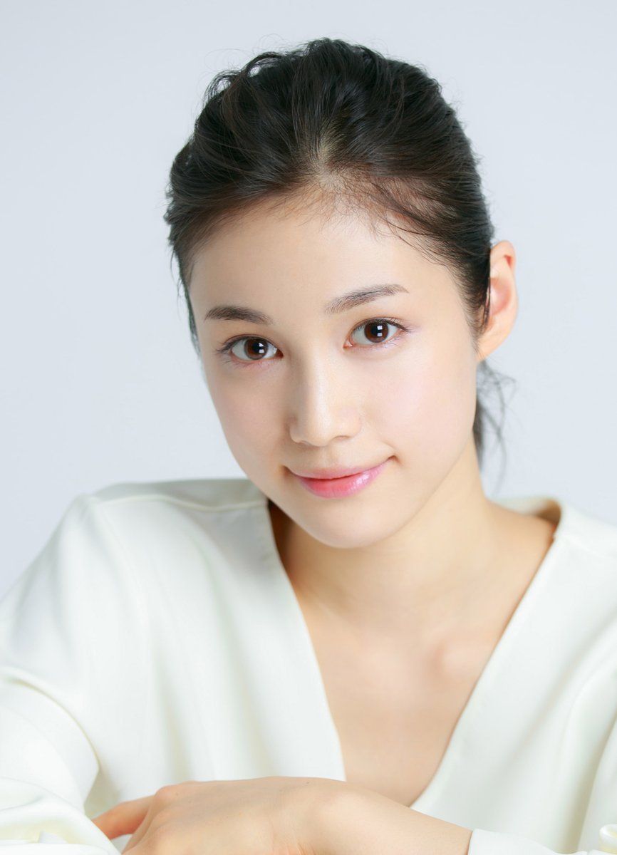 p data-id="go02shusf2">中村百合香(中村ゆりか,nakamura yurika)是