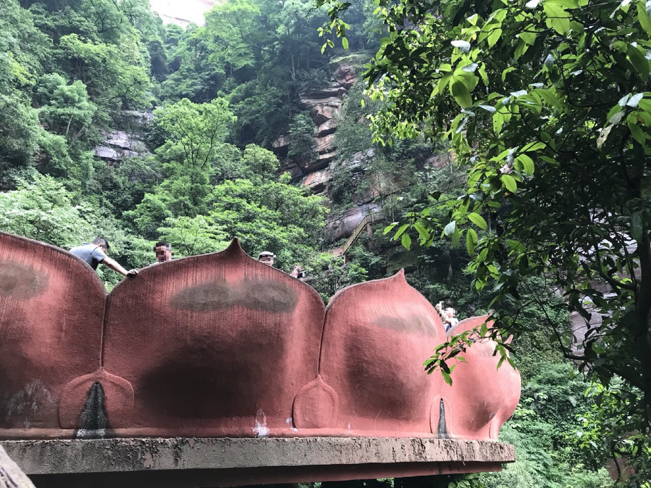 区 /a>·佛光岩景区(原名 a target="_blank" href="/item/五柱峰景