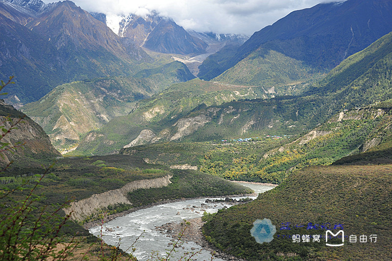 雅鲁藏布大峡谷