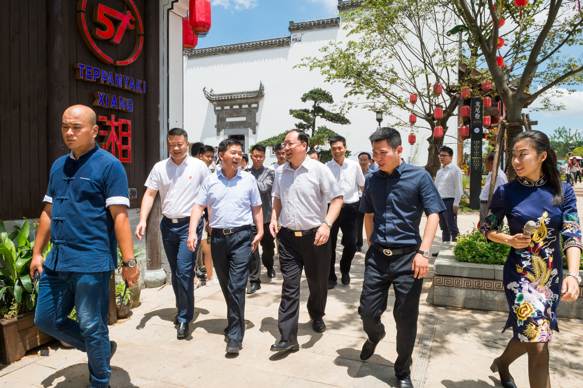 刘汉军1985年10月16日生于江西 a target="_blank" href="/item/上饶