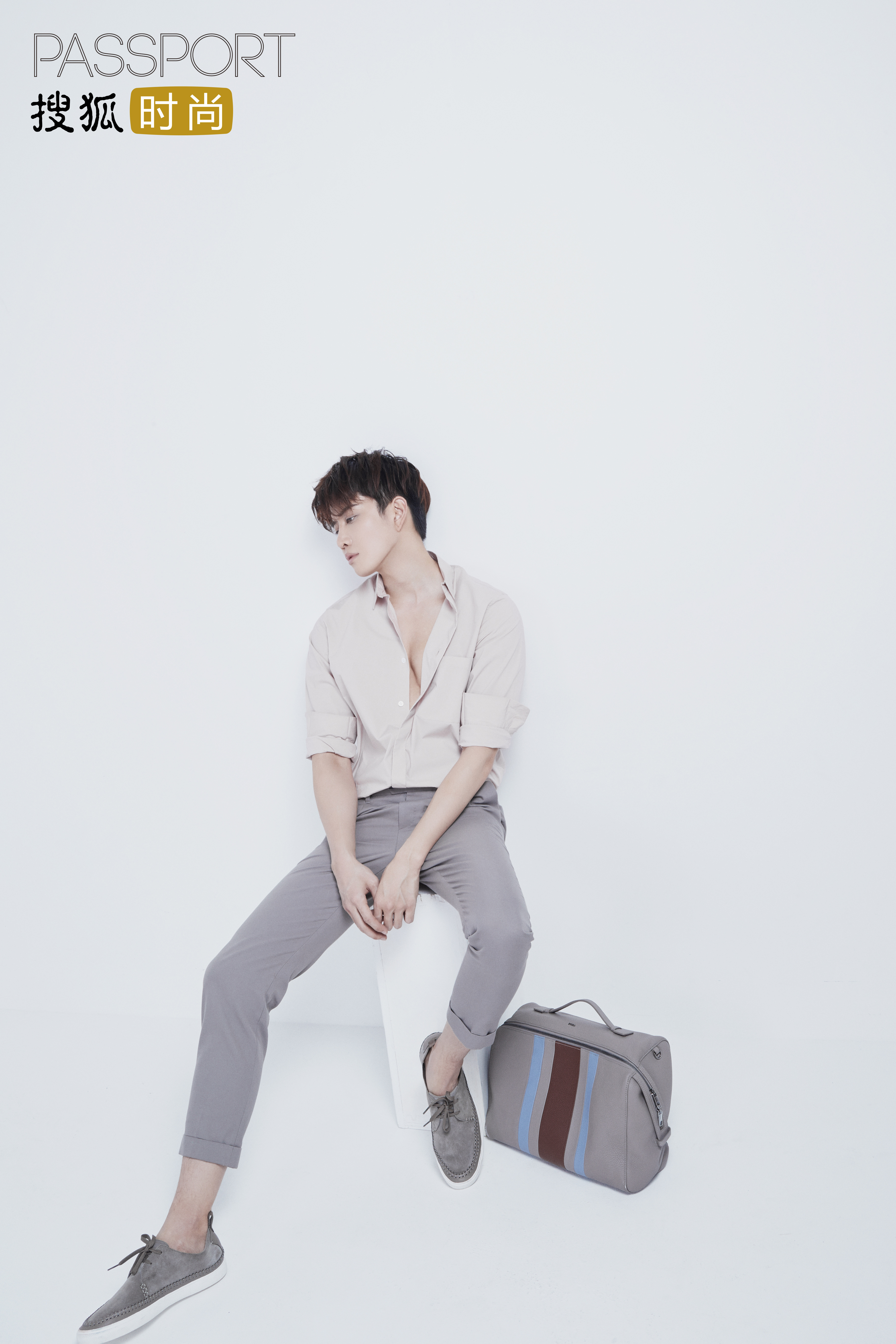  p>披拉·尼迪裴善官(mike),1989年12月19日出生于泰国,泰国流行乐男