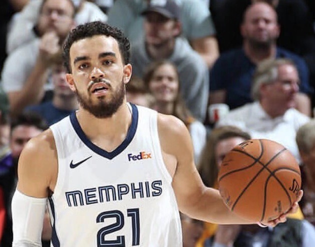  p>泰厄斯·琼斯(tyus jones),1996年5月10日出生于 a target="_blank