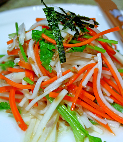 香菜拌胡萝卜丝