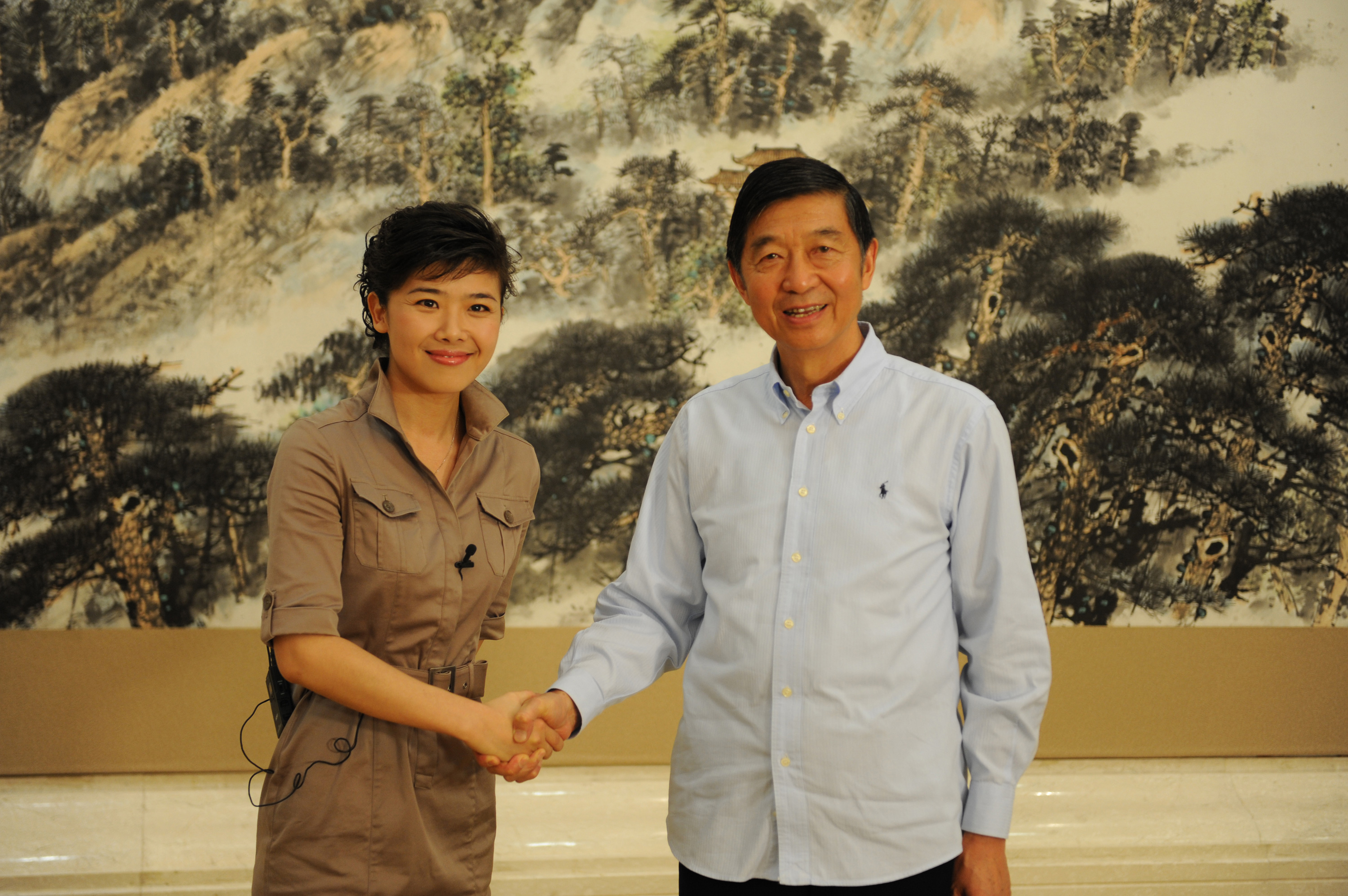闫虹访谈