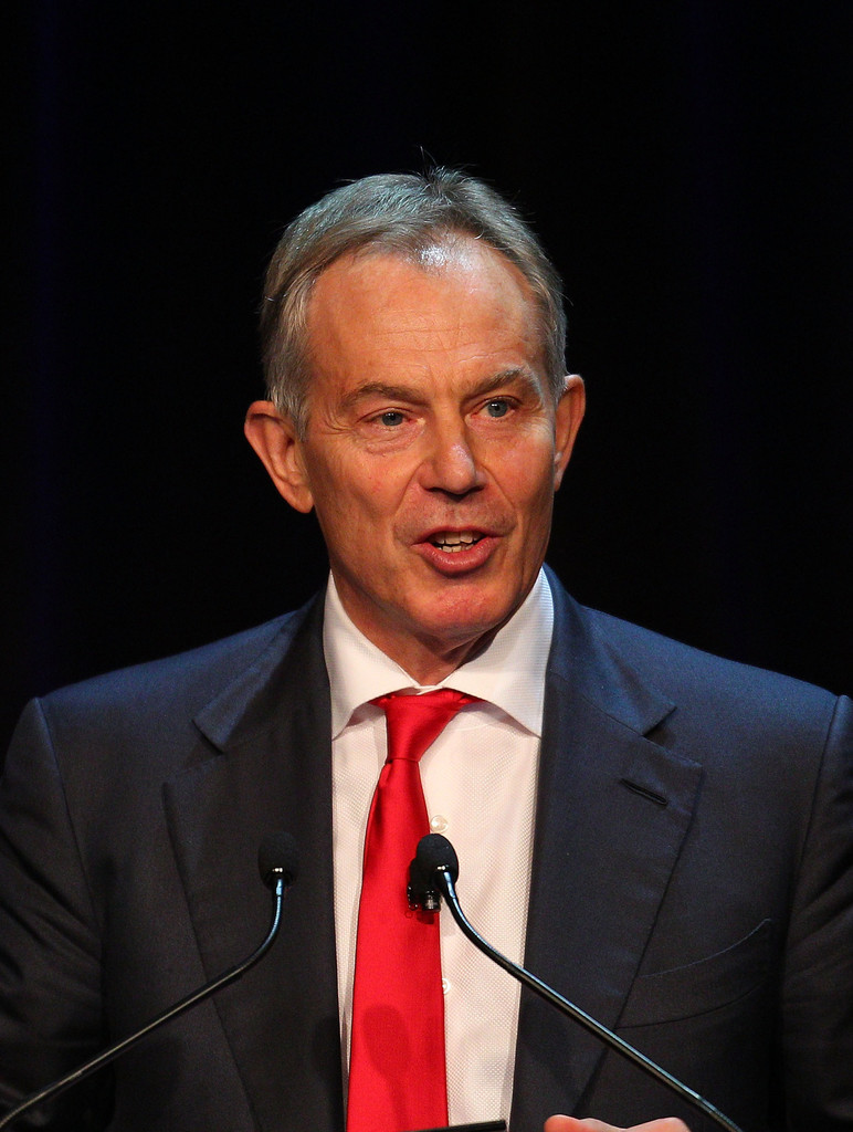 blair,1953年5月6日-),香港译作贝理雅,台湾译作东尼·布莱尔,英国