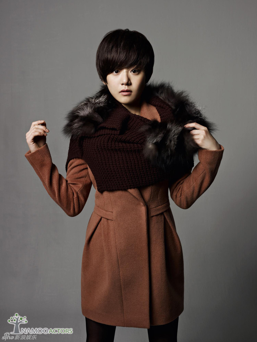  p> a target="_blank" href="/item/文瑾莹">文瑾莹 /a>,即文根英