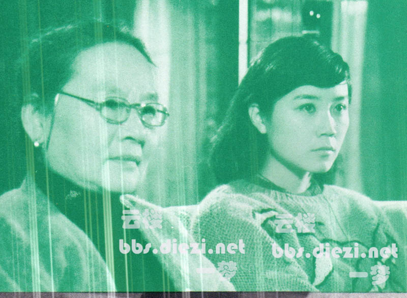 在水一方