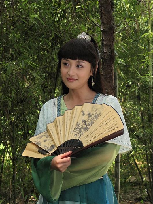  p>傅淼,1980年8月11日出生于山东省青岛市,中国内地影视女演员,主持