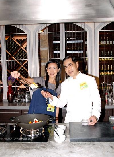  p>赵学而,原名赵慧燕,1972年3月31日生于香港,中国香港影视女演员