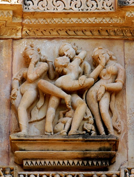  p data-id="gnwhchvyoz">卡久拉霍性爱神庙,位于印度 a target="