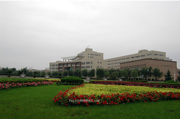 西北政法大学图书馆