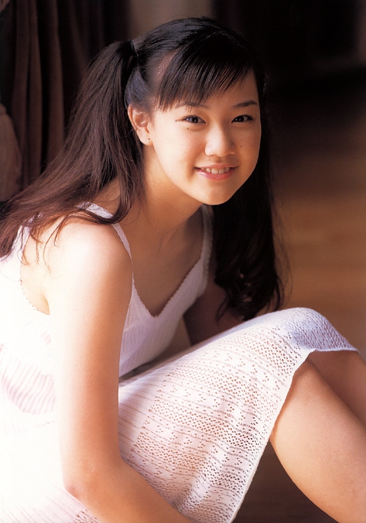  p>苍井优,1985年8月17日出生于日本福冈县,毕业于日本大学,日本演员