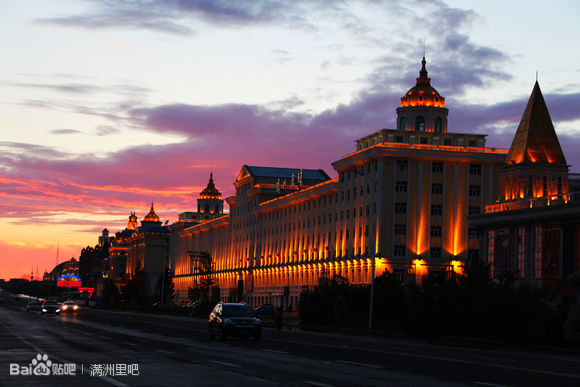  p>内蒙古大学满洲里学院,是2008年由 a href="#" data-lemmaid="