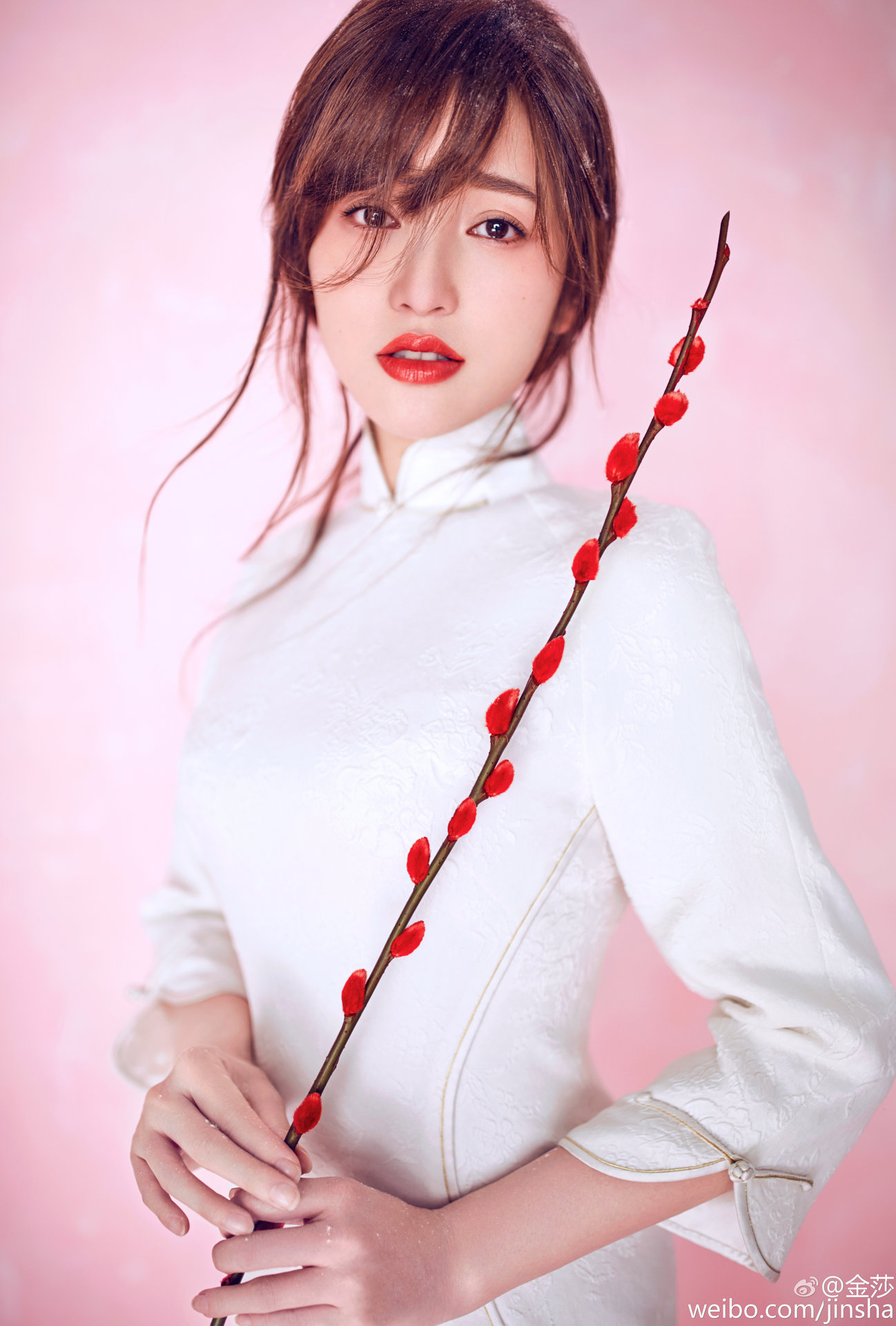  p>金莎(kym),1983年3月14日出生于上海市,中国内地女歌手,演员.