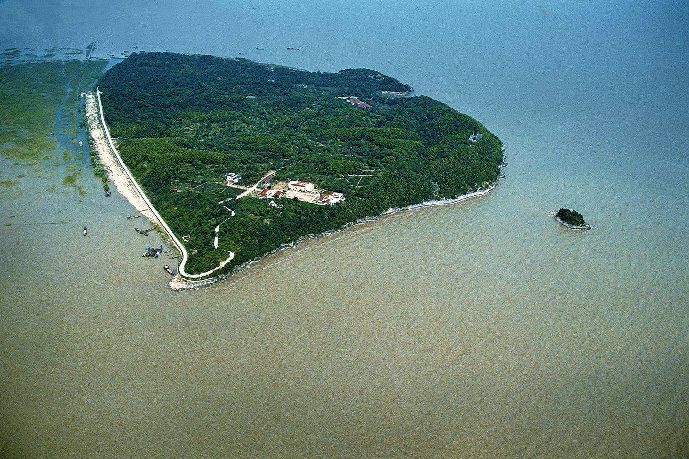  p>君山在 a target="_blank" href="/item/岳阳市/2745460" data