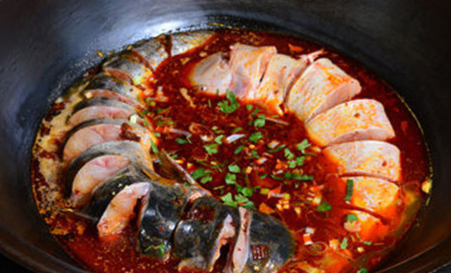 炖东北野生大马哈鱼