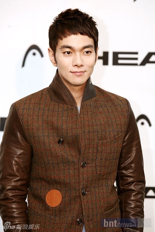  p>李奎汉(lee kyu han),1980年8月4日出生在韩国首尔特别市.